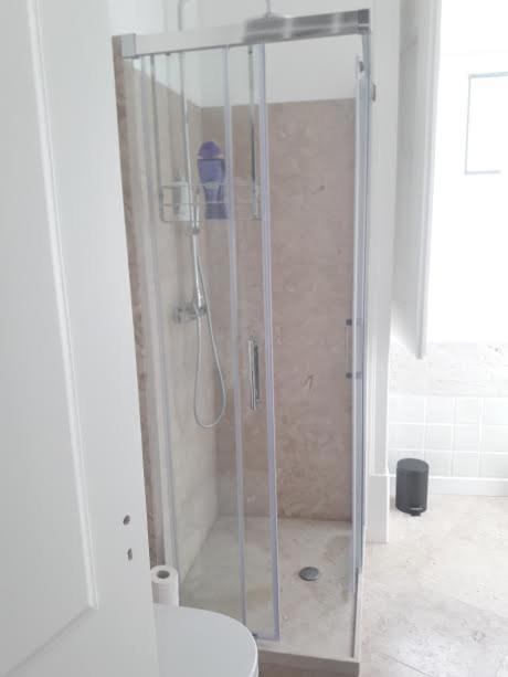 Update Urban Chic Flat In 19Th Century Building 2 Bedrooms & 2 Bathrooms & Ac Central Alfama District リスボン エクステリア 写真
